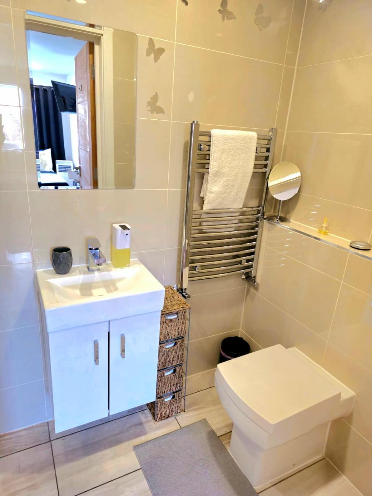 Penelope Ensuite Double Room London Bagian luar foto