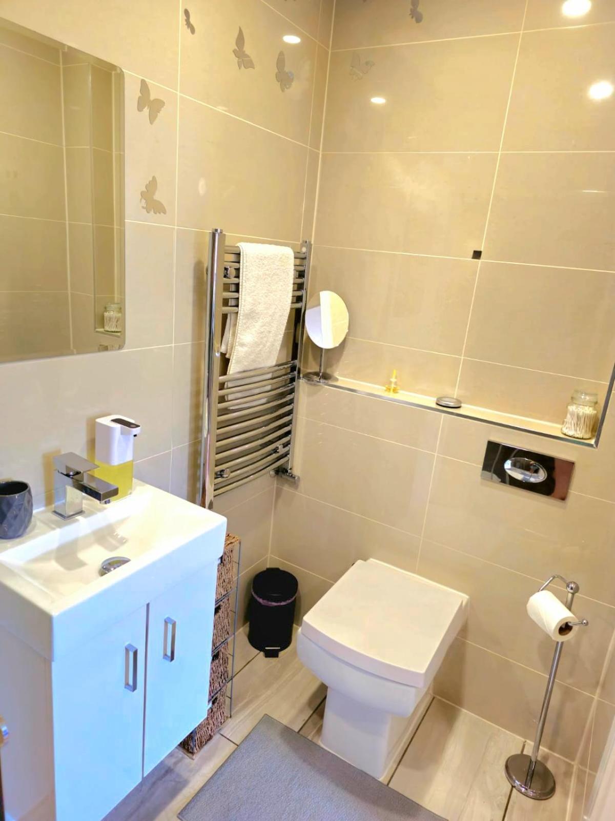 Penelope Ensuite Double Room London Bagian luar foto
